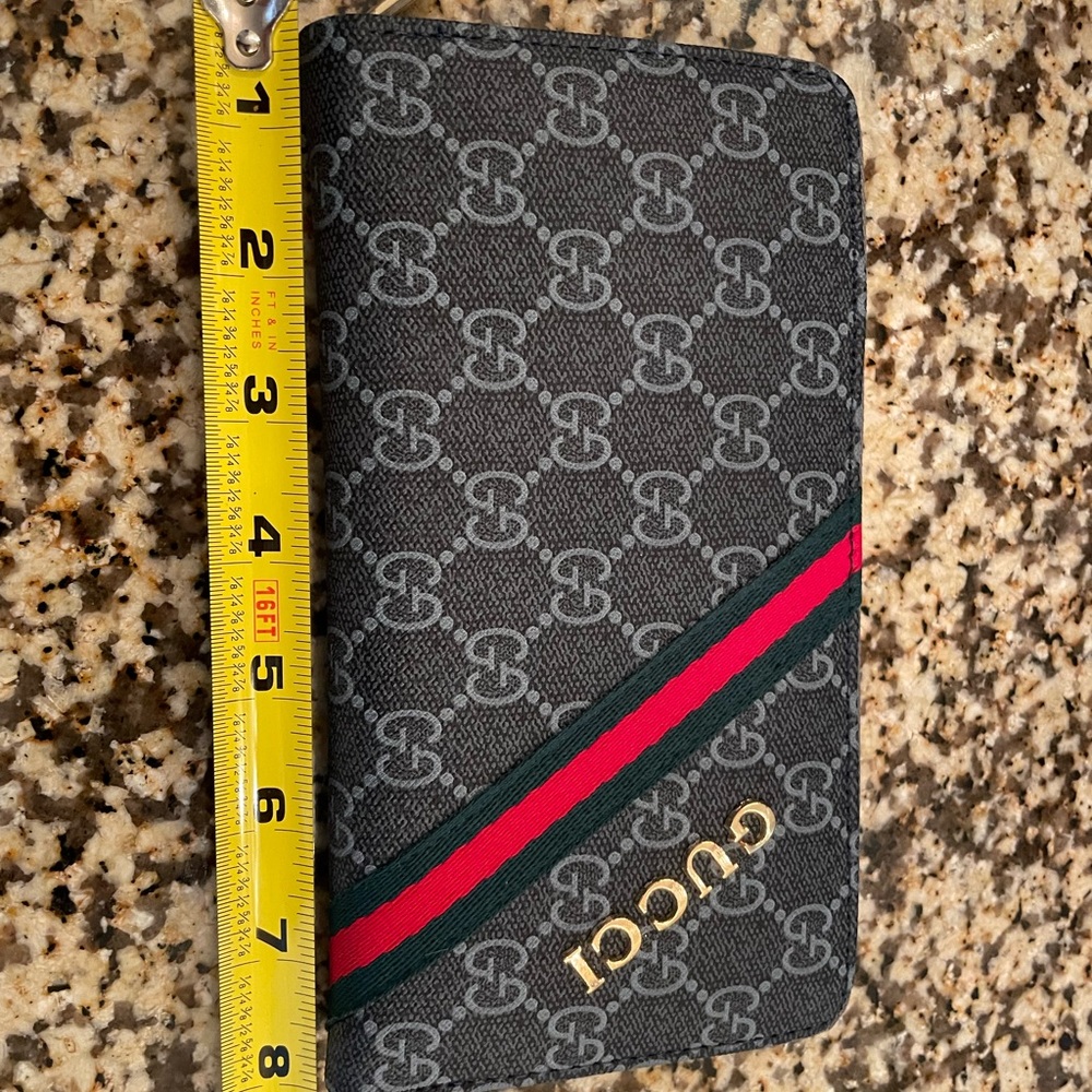 New blue denim wallet in perfect condition. Plenty of space for credit cards.